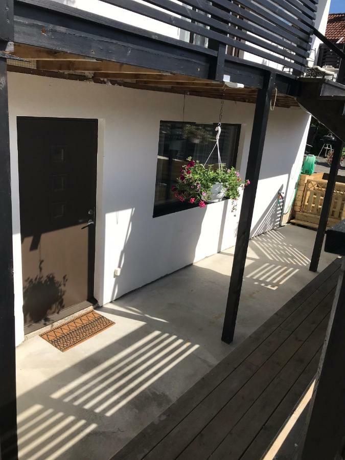 Lagenhet I Villa Pa Fornudden Tyreso 外观 照片