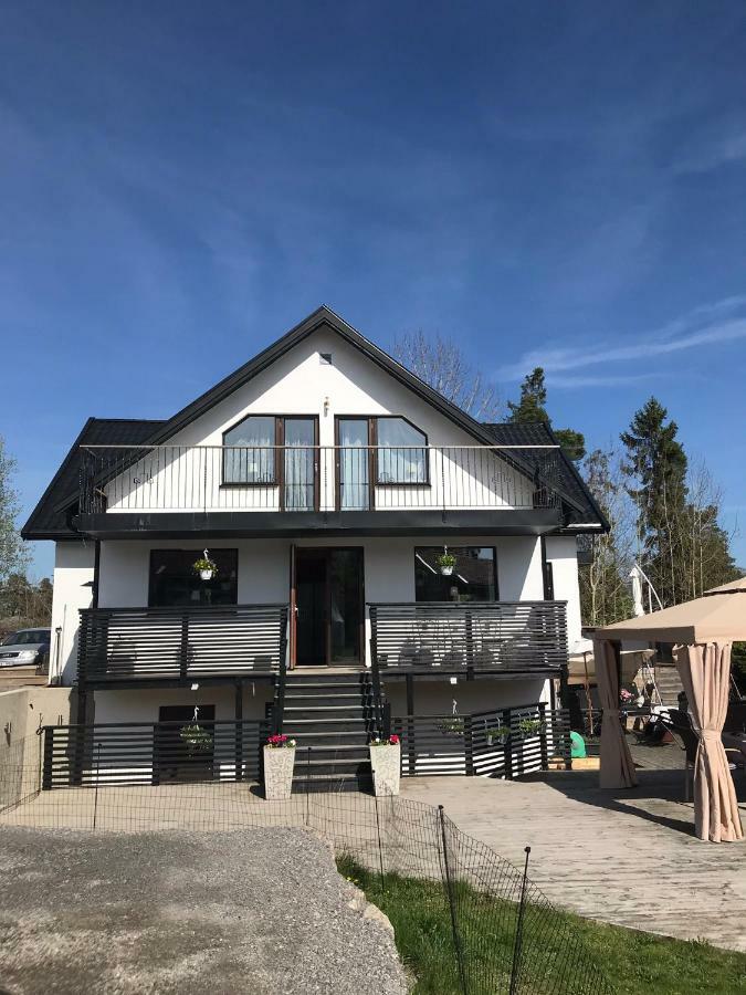 Lagenhet I Villa Pa Fornudden Tyreso 外观 照片