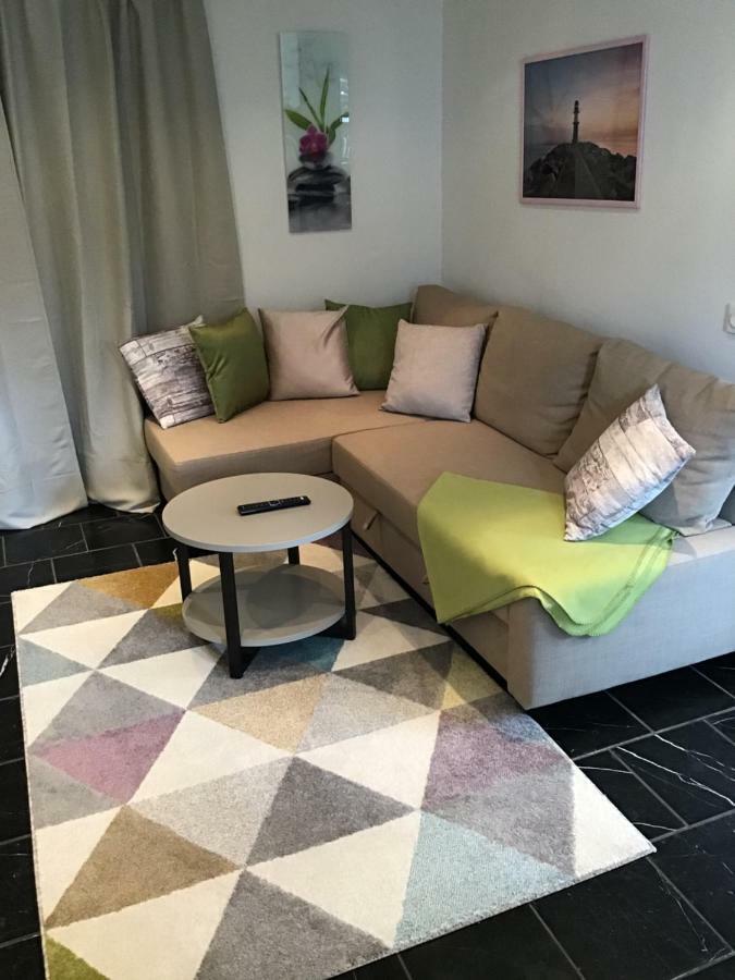 Lagenhet I Villa Pa Fornudden Tyreso 外观 照片