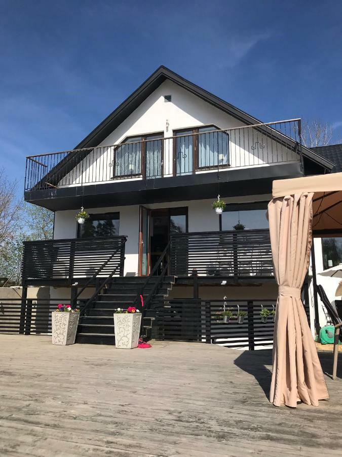 Lagenhet I Villa Pa Fornudden Tyreso 外观 照片