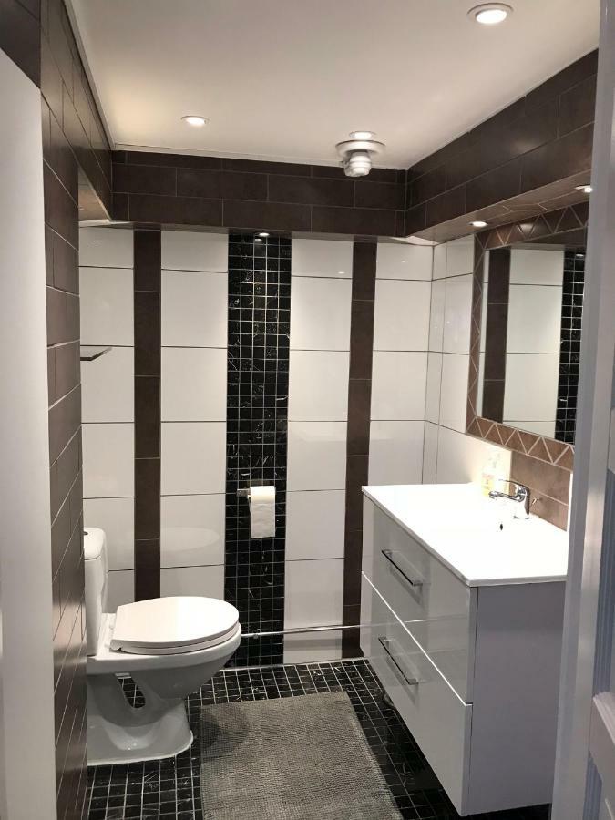 Lagenhet I Villa Pa Fornudden Tyreso 外观 照片